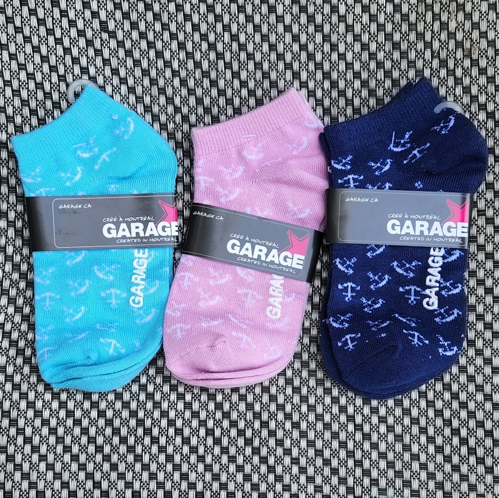 NWT 3X  Garage Ankle Socks